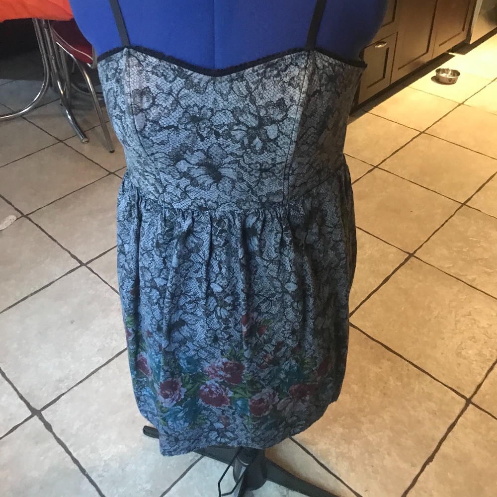 Grey/Black Dress with Lace/Floral Pattern - Size 7
